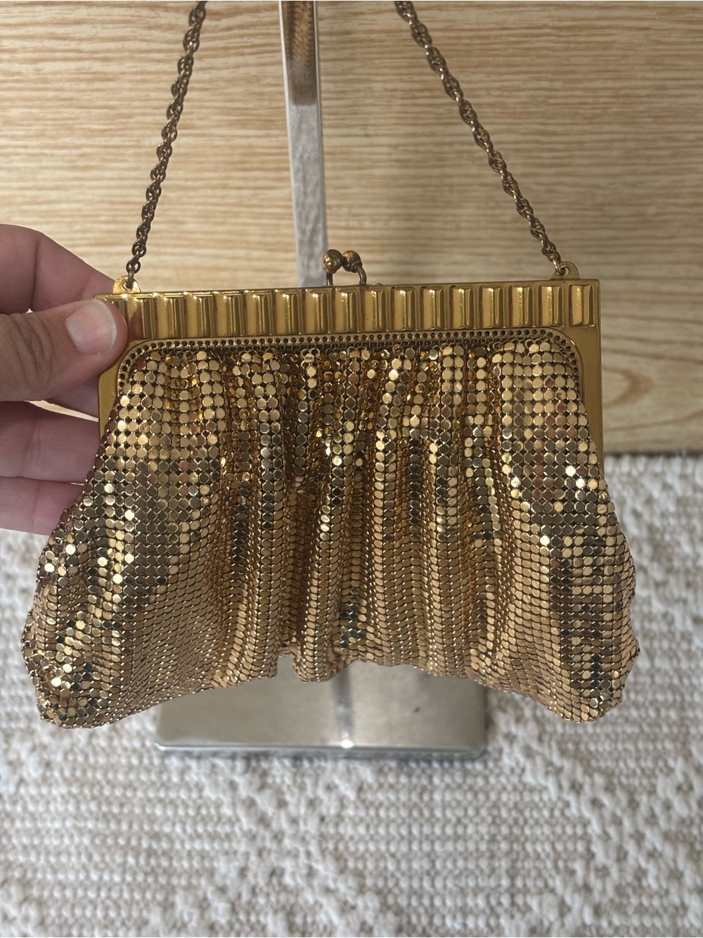 Vtg Whiting & Davis Small Gold Mesh Evening Bag Purse w/ Chain Kiss Lock